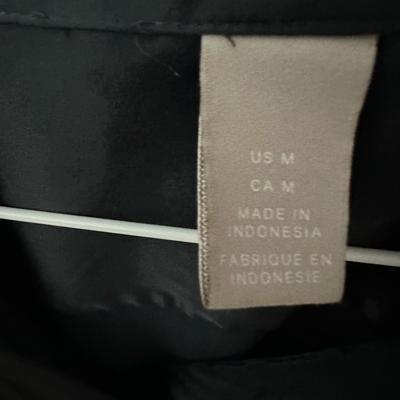 Dress shirt/blouse satin, barely used - Picture 2 of 4